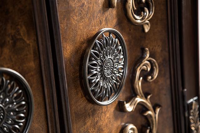 Aquilina Dresser