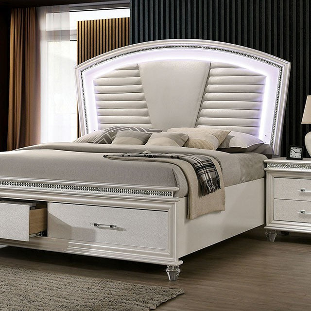 Maddie Bed White & Silver