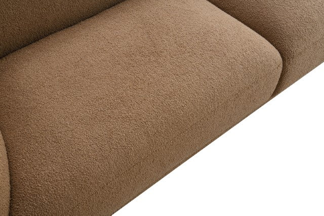 Kolvere Loveseat