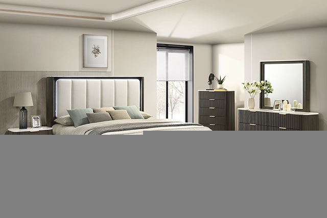 Lantrisant 5 Pc Queen Bedroom Set w/ Chest