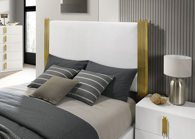 Basildon E.King & Queen Bed